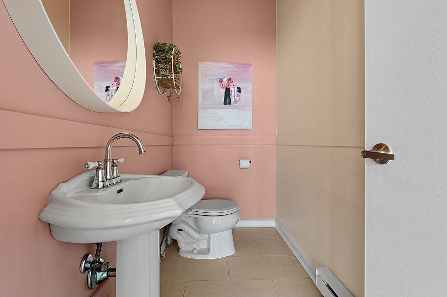 3261 W 2nd Avenue Vancouver, BC - 16