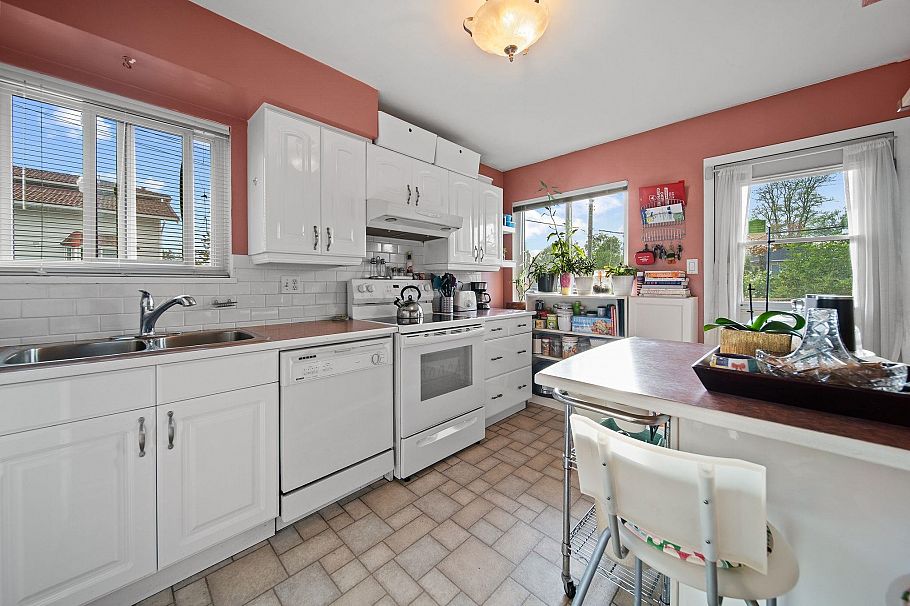 6459 Dumfries Street Vancouver, BC - 7