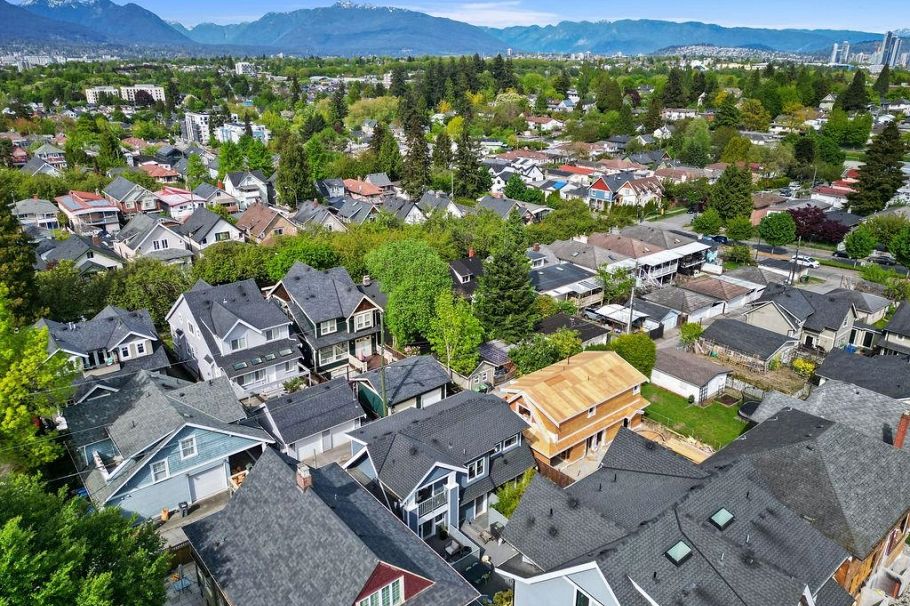 1313 E 20th Avenue Vancouver, BC - 39