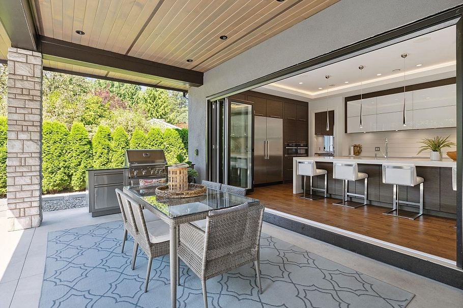 983 Tudor Avenue North Vancouver, BC - 32