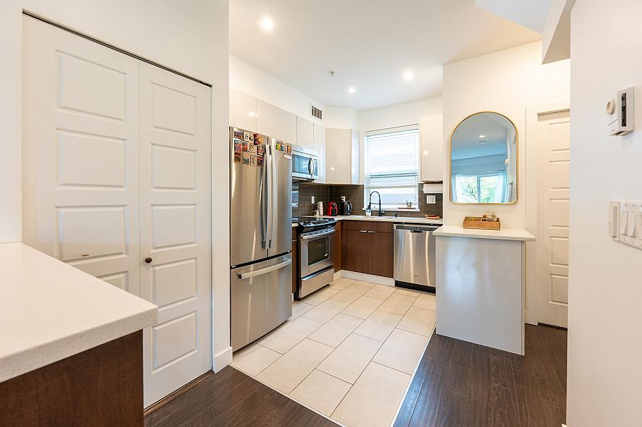 2118 Eton Street Vancouver, BC - 7