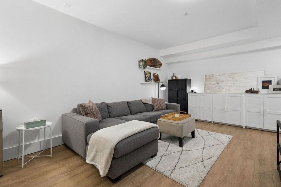 12 1133 Ridgewood Drive North Vancouver, BC - 34