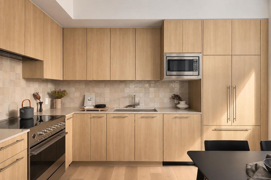 2 2063 E 13th Avenue Vancouver, BC - 5