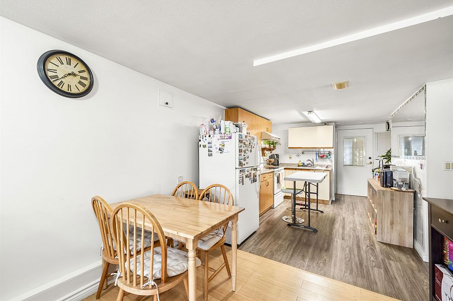 6777 Kerr Street Vancouver, BC - 16