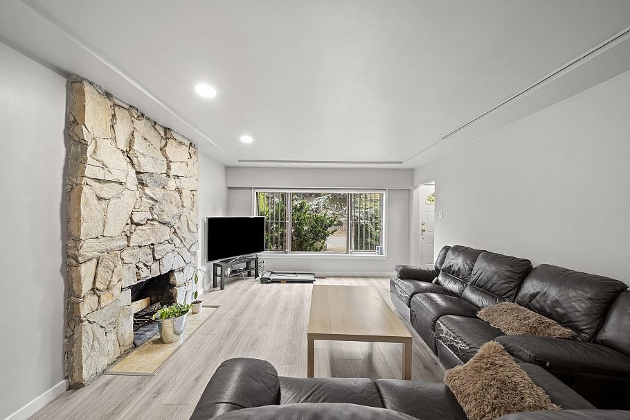 1534 W 71st Avenue Vancouver, BC - 7