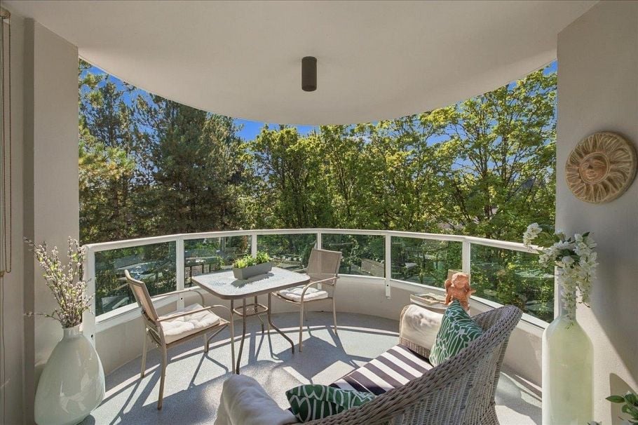 402 995 Roche Point Drive North Vancouver, BC - 27