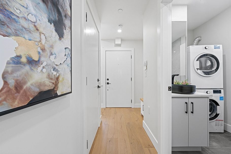 1313 E 20th Avenue Vancouver, BC - 35