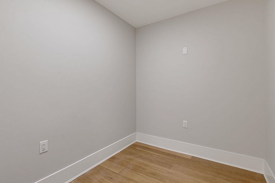 462 W 22nd Avenue Vancouver, BC - 28