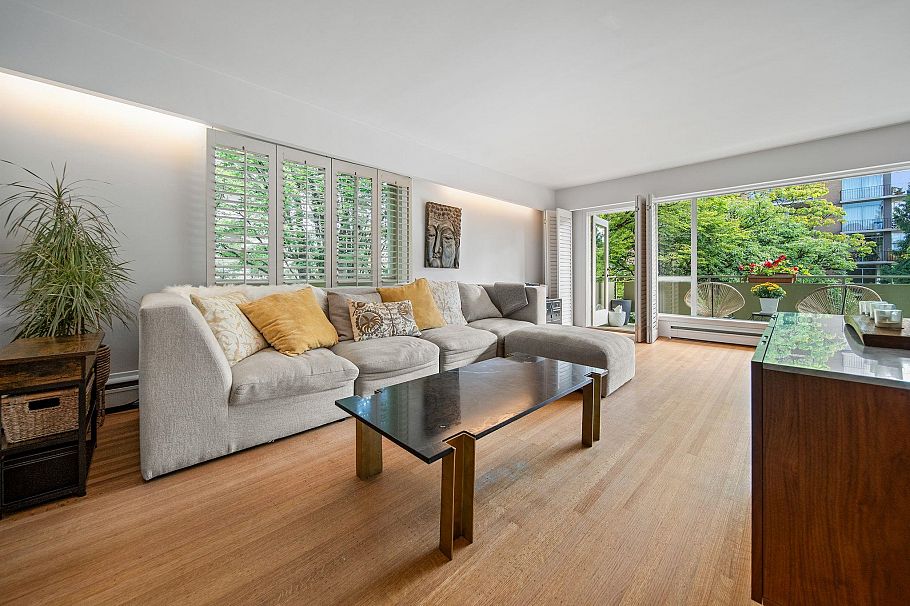 204 5475 Vine Street Vancouver, BC - 1