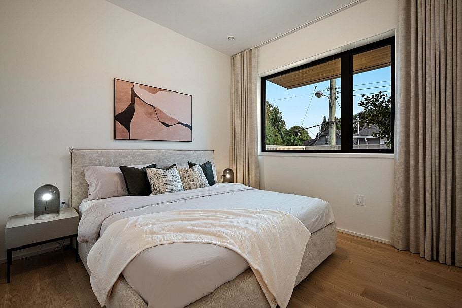 166 E 38th Avenue Vancouver, BC - 26