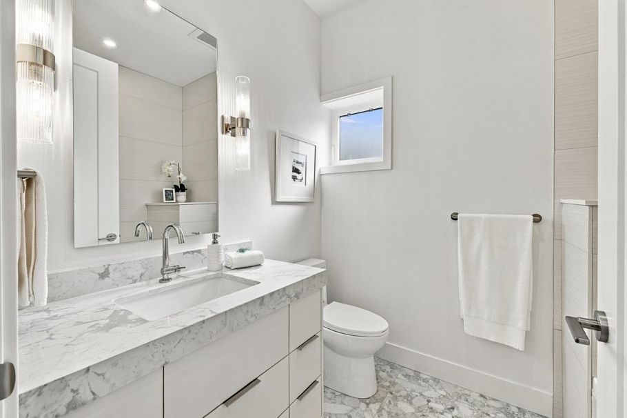 1145 W 33rd Avenue Vancouver, BC - 21