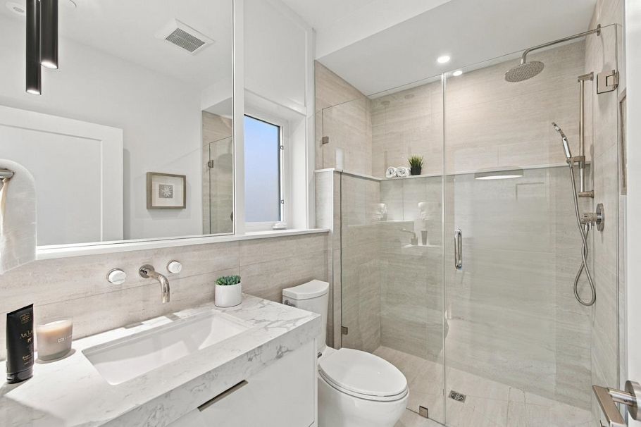 1145 W 33rd Avenue Vancouver, BC - 11