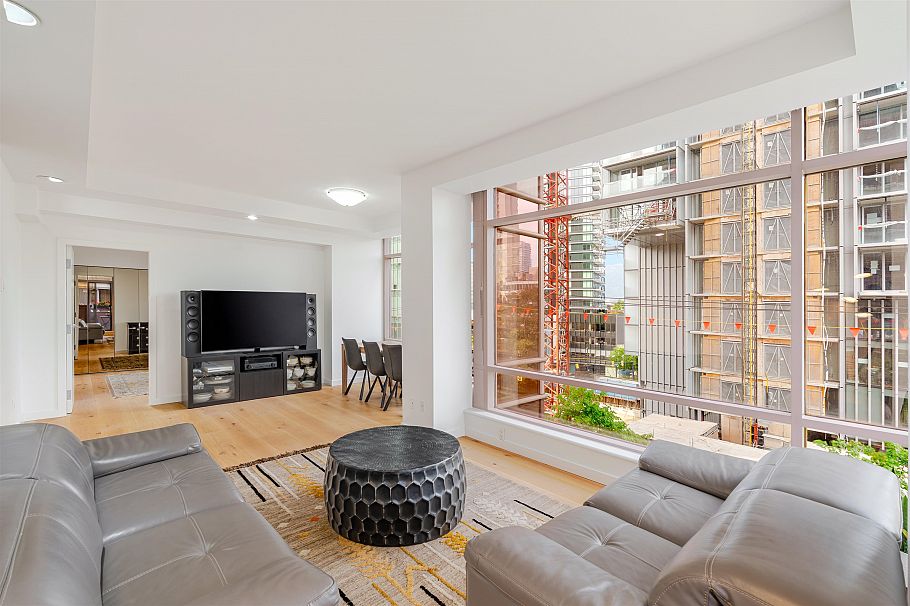 1B 1500 Alberni Street Vancouver, BC - 2