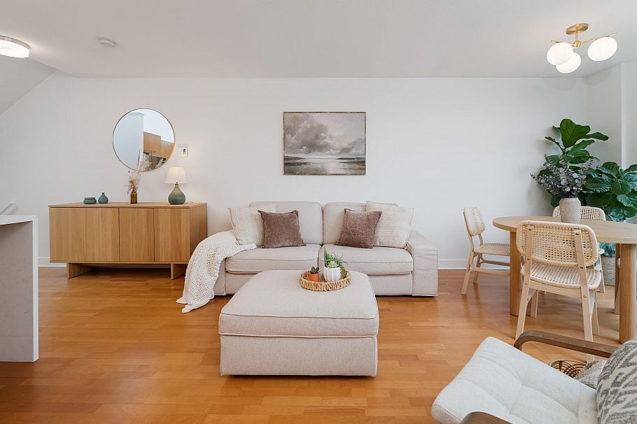 9 1250 W 6th Avenue Vancouver, BC - 9