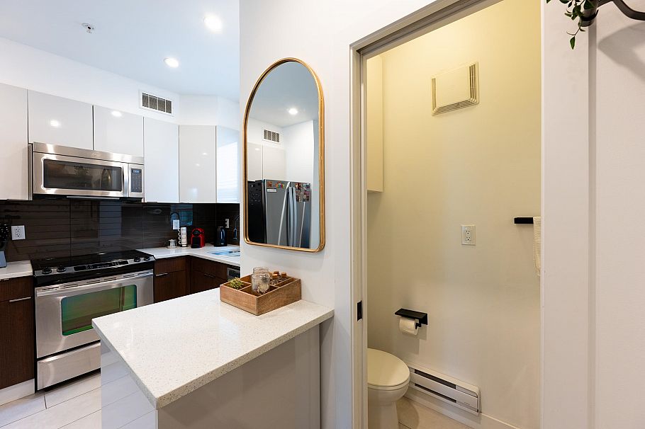 2118 Eton Street Vancouver, BC - 16