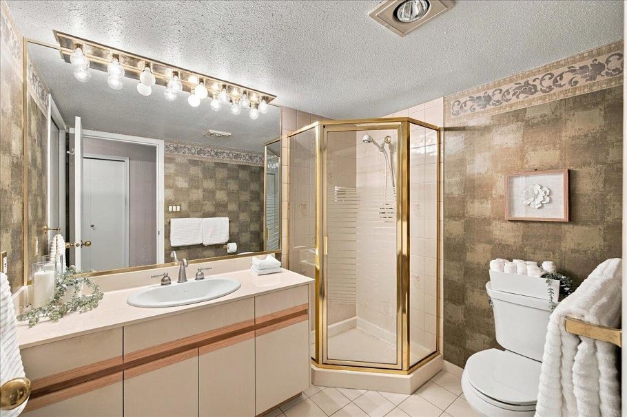 402 995 Roche Point Drive North Vancouver, BC - 25