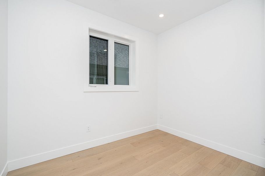 1 2753 Nanaimo Street Vancouver, BC - 19