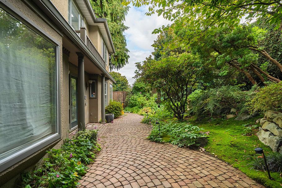 4333 Locarno Crescent Vancouver, BC - 2