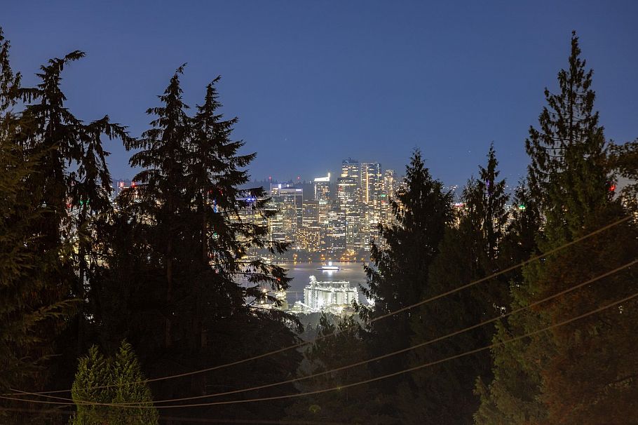4716 Skyline Drive North Vancouver, BC - 4