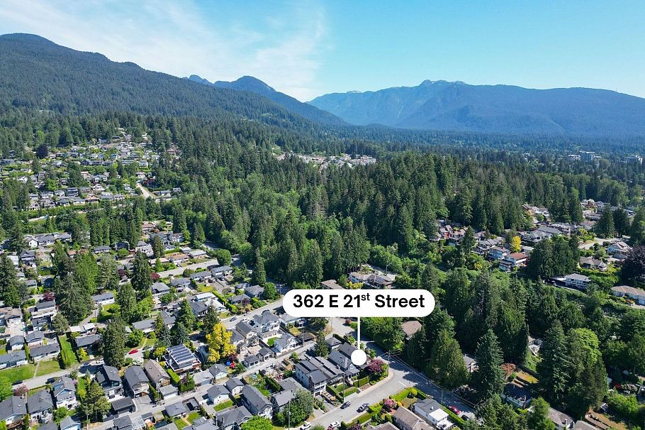 362 E 21st Street North Vancouver, BC - 39