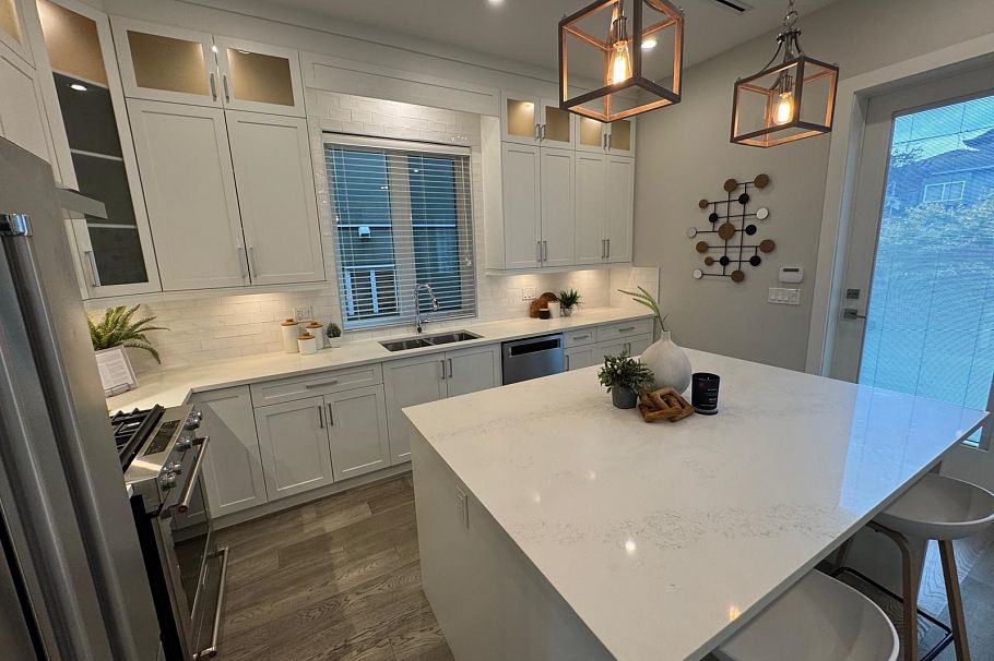 3345 Parker Street Vancouver, BC - 3