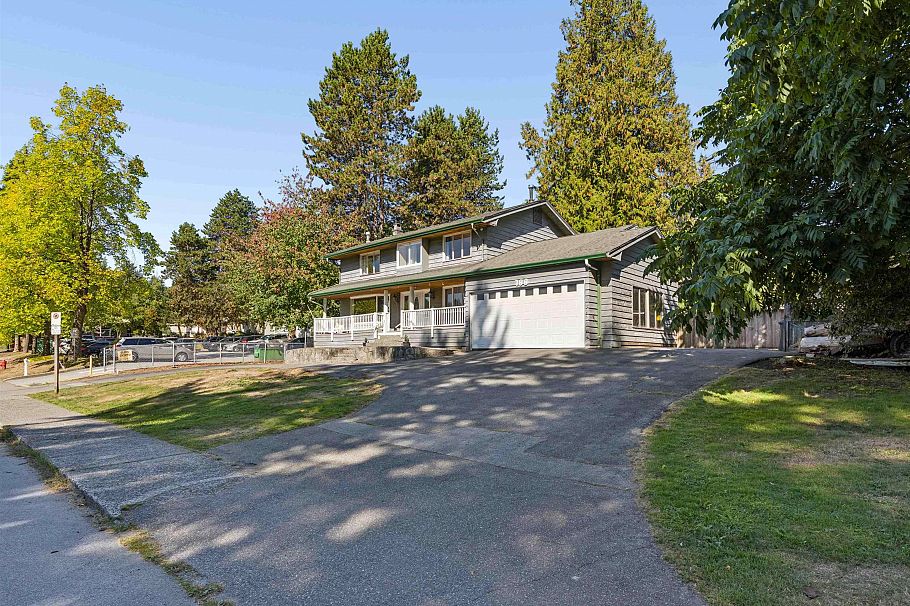 788 E 26th Street North Vancouver, BC - 3