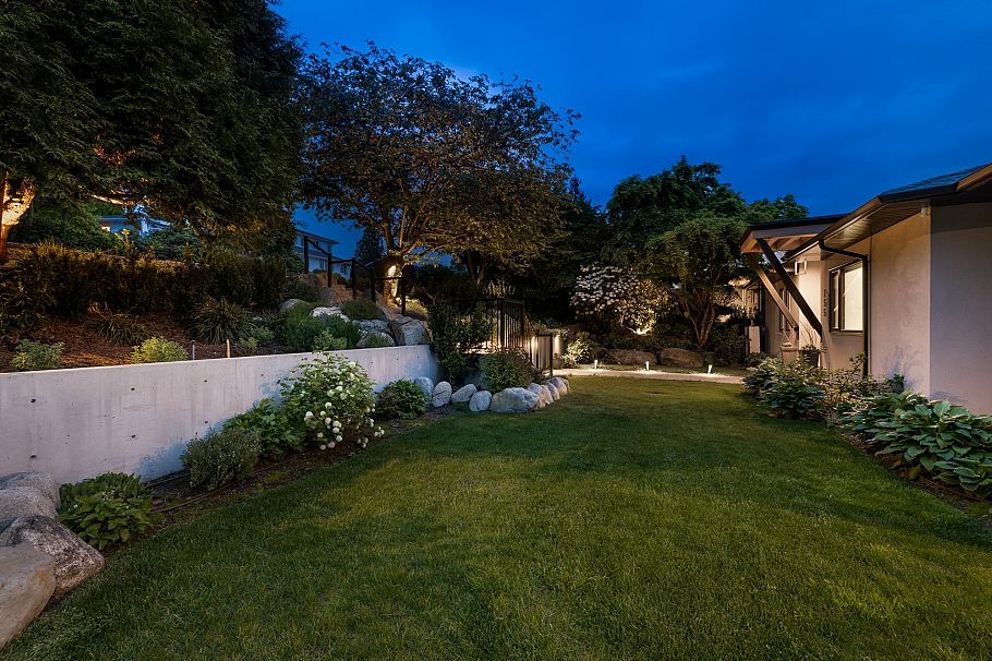 255 Sandringham Crescent North Vancouver, BC - 4