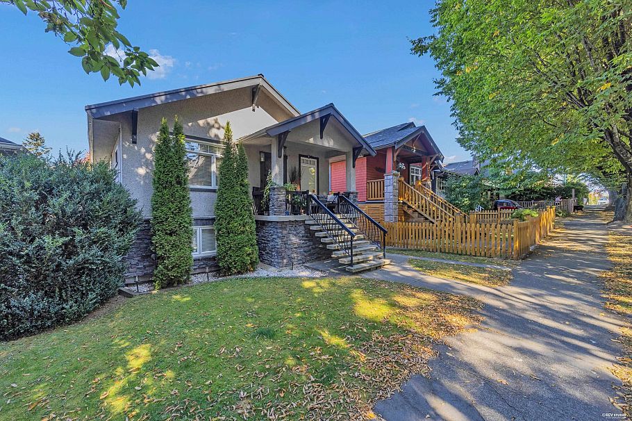 2317 Graveley Street Vancouver, BC - 18