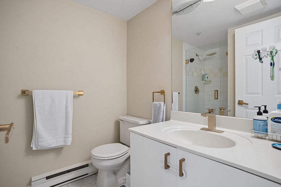 N302 628 W 13th Avenue Vancouver, BC - 16