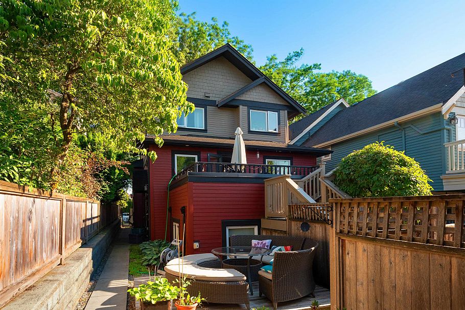 1931 E 7th Avenue Vancouver, BC - 12