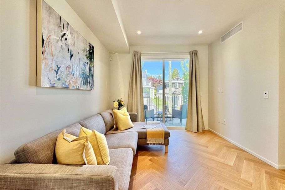 173 805 W 49th Avenue Vancouver, BC - 2