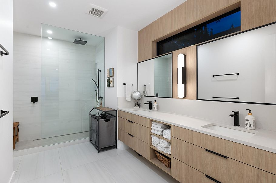 255 Sandringham Crescent North Vancouver, BC - 24