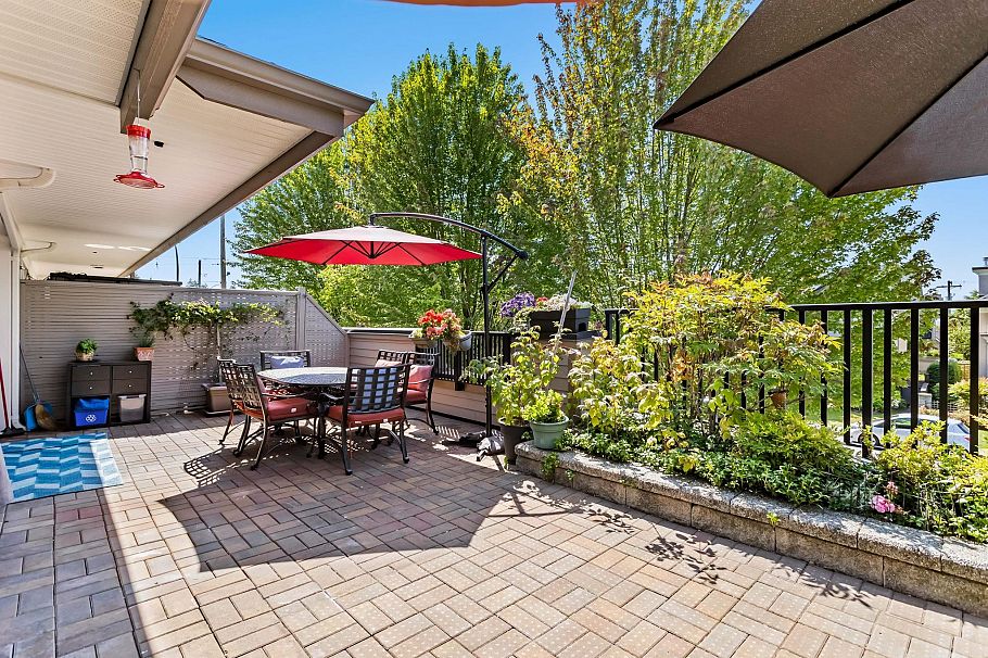 1121 St. Andrews Avenue North Vancouver, BC - 17