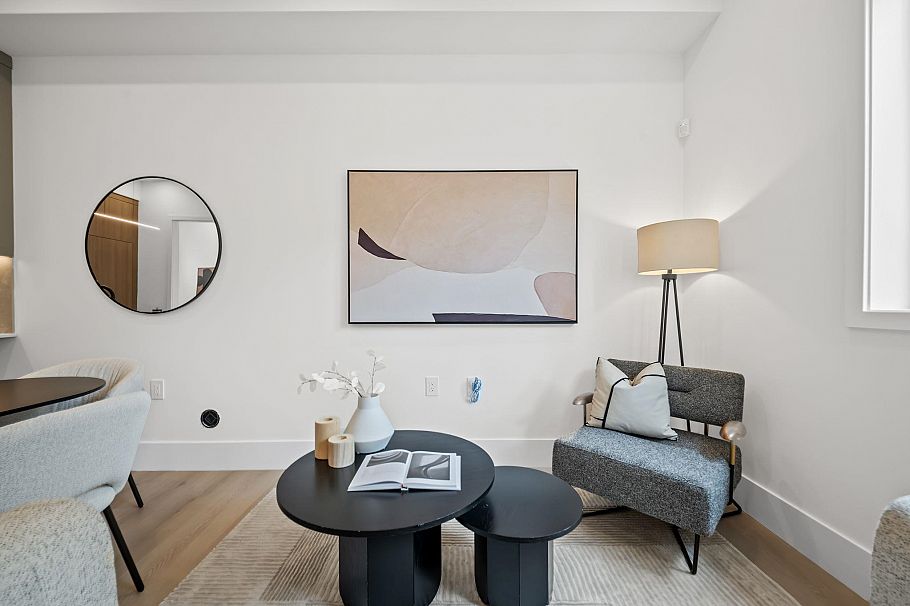 2545 E 2nd Avenue Vancouver, BC - 8
