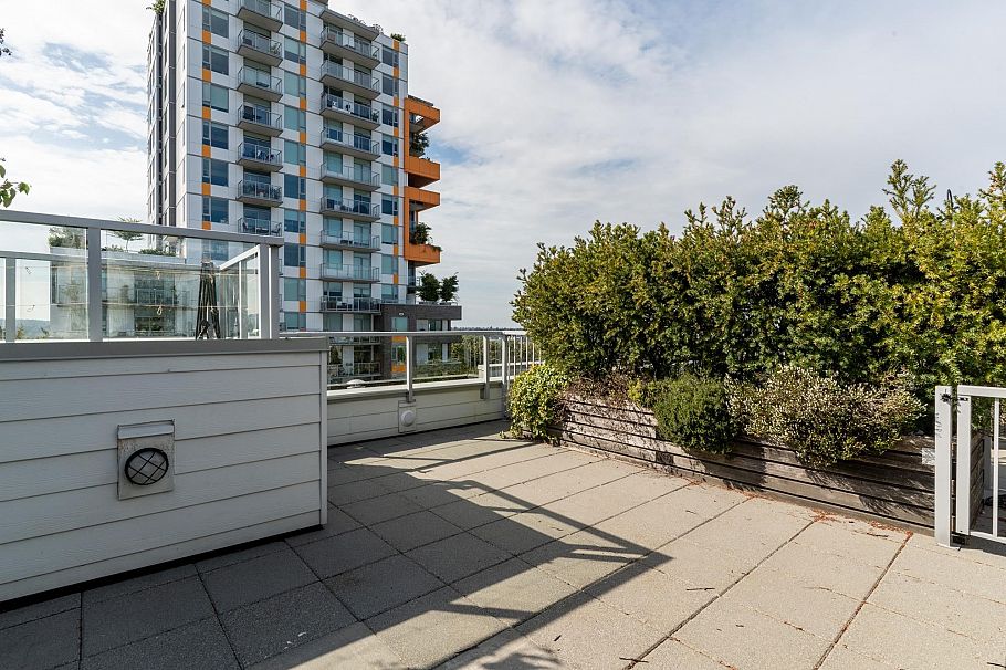 PH9 388 Kootenay Street Vancouver, BC - 29