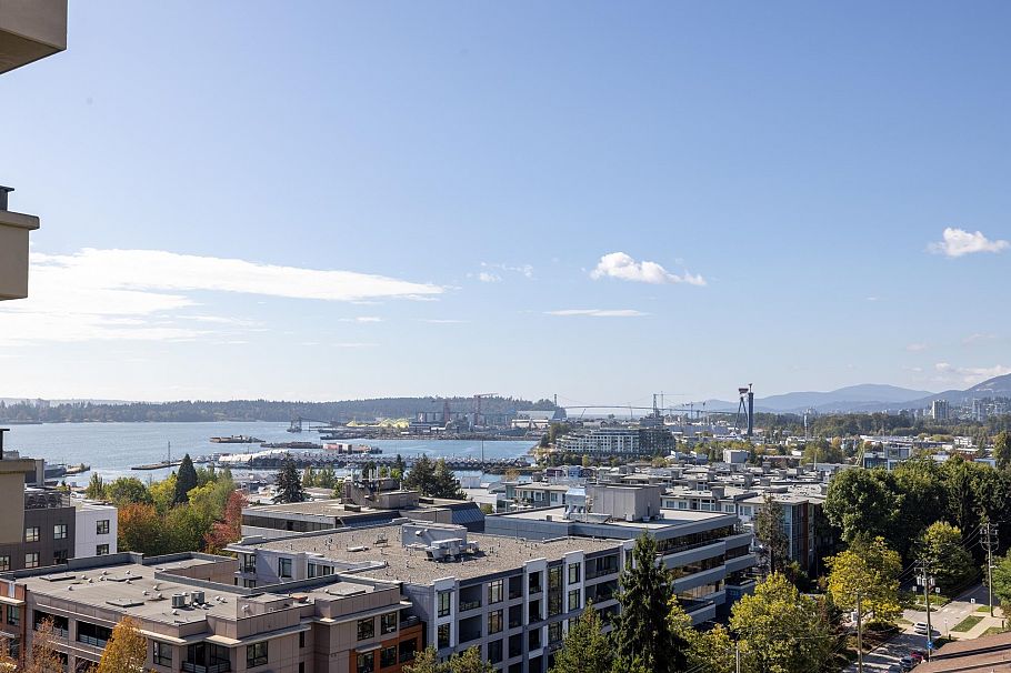 1108 170 W 1st Street North Vancouver, BC - 1