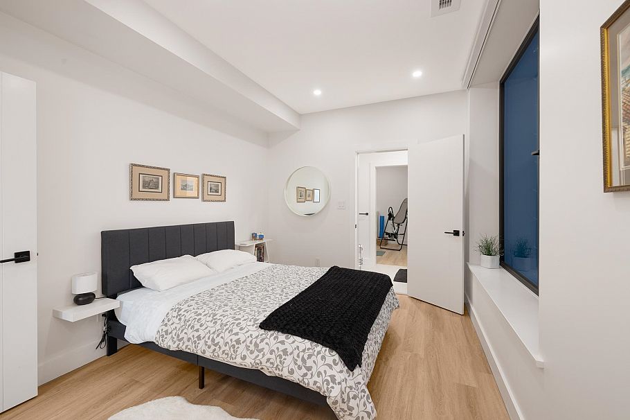 255 Sandringham Crescent North Vancouver, BC - 31