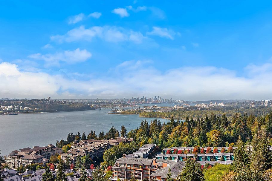 215 3606 Aldercrest Drive North Vancouver, BC - 38