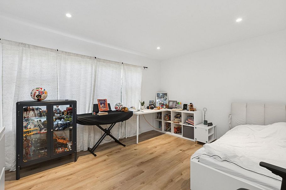 915 Wentworth Avenue North Vancouver, BC - 27