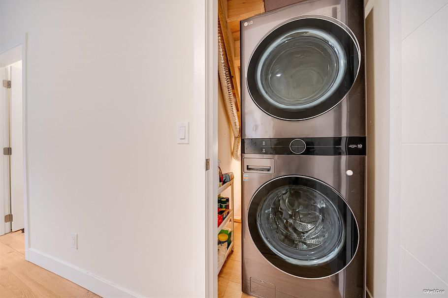 2343 W 45th Avenue Vancouver, BC - 13