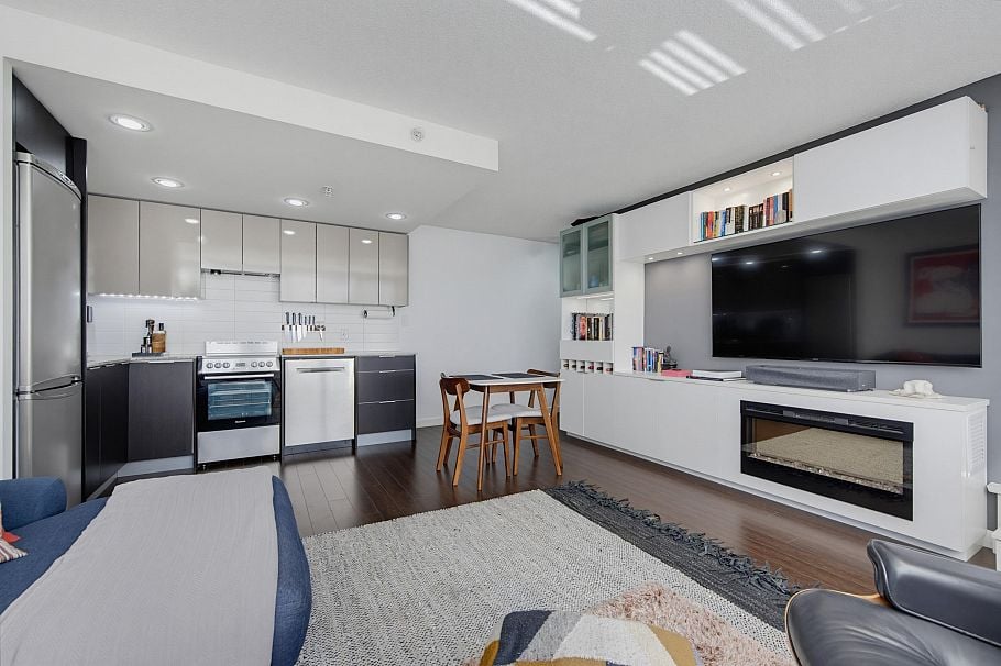 211 445 W 2nd Avenue Vancouver, BC - 12