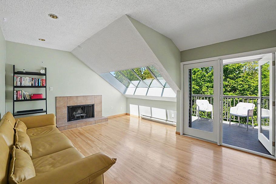 1868 W 15th Avenue Vancouver, BC - 10