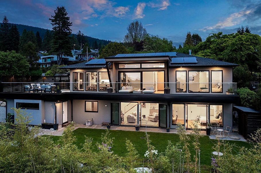 255 Sandringham Crescent North Vancouver, BC - 37