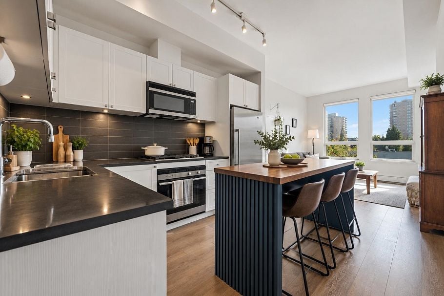 414 105 W 2nd Street North Vancouver, BC - 5