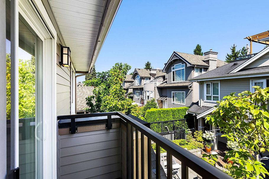 1121 St. Andrews Avenue North Vancouver, BC - 27
