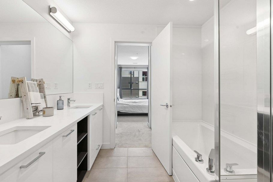 405 3581 Ross Drive Vancouver, BC - 17