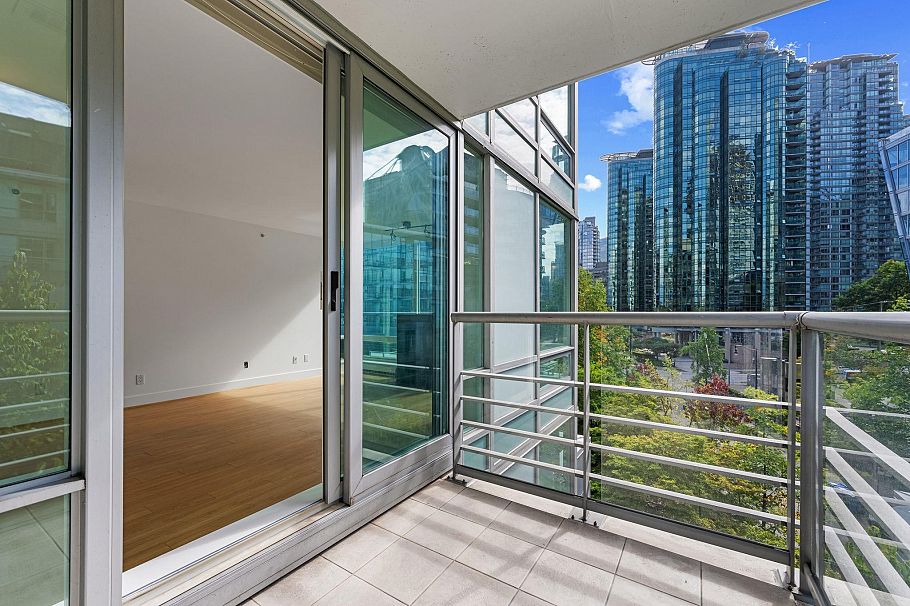 505 590 Nicola Street Vancouver, BC - 11