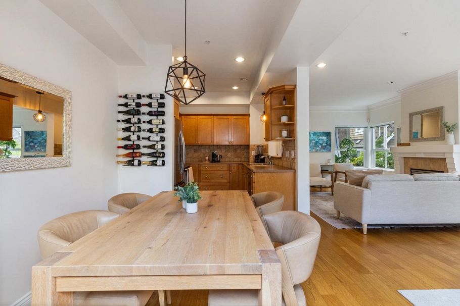 25 2688 Mountain Highway North Vancouver, BC - 9