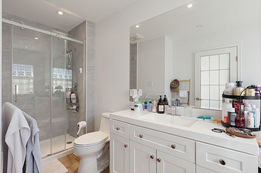 915 Wentworth Avenue North Vancouver, BC - 23