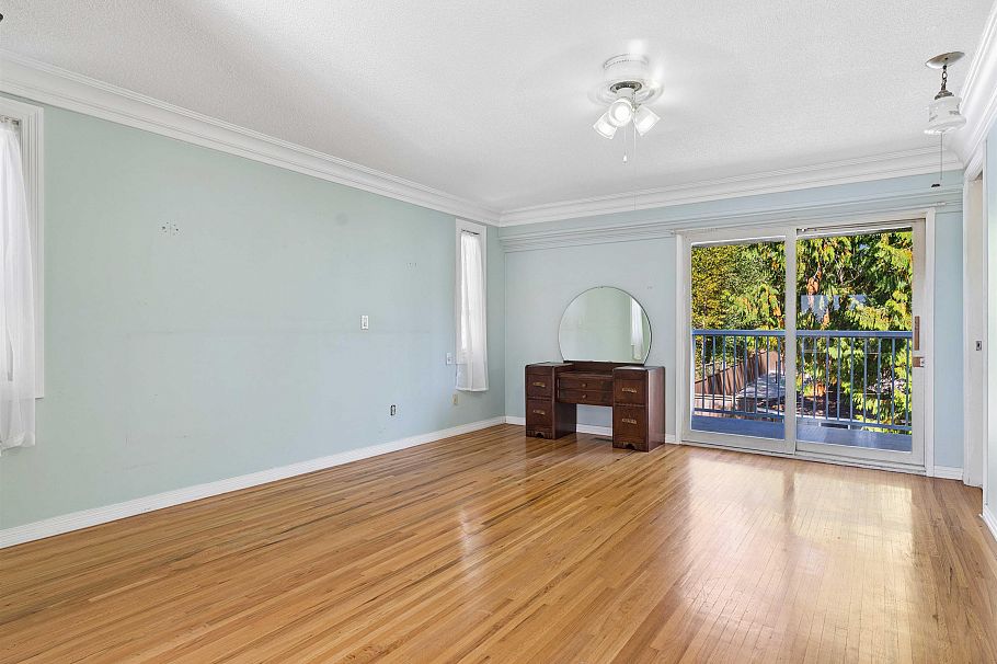 788 E 26th Street North Vancouver, BC - 22